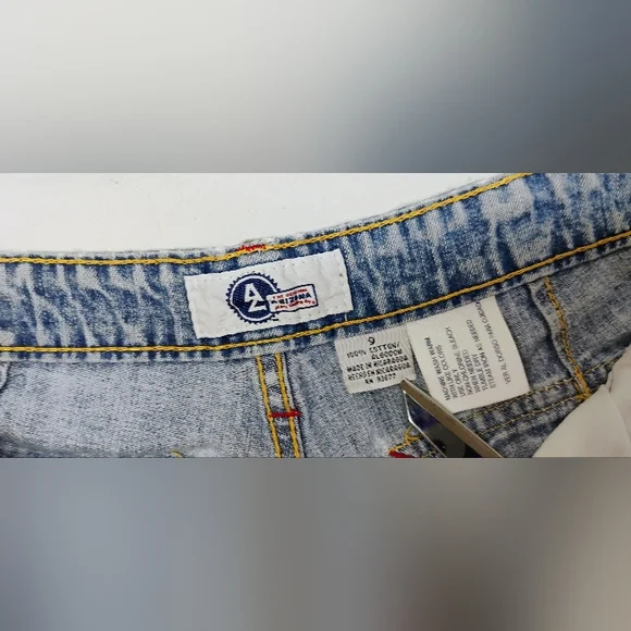Y2K Arizona Denim Cargo Shorts Women Sz 9 High Rise Blue Jean Pockets N1 - Picture 8 of 9